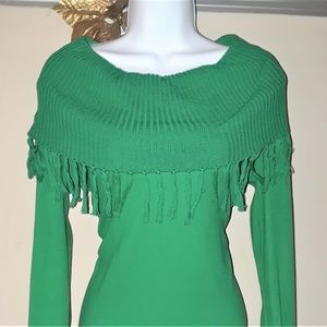 BRAND NEW GREEN SWEATER